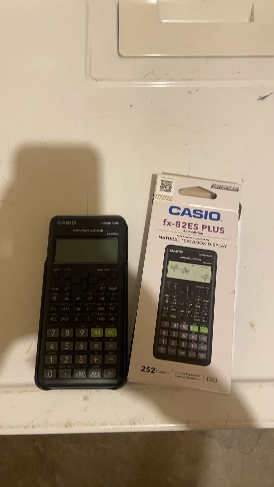 Casio fx-82ES Plus calculator